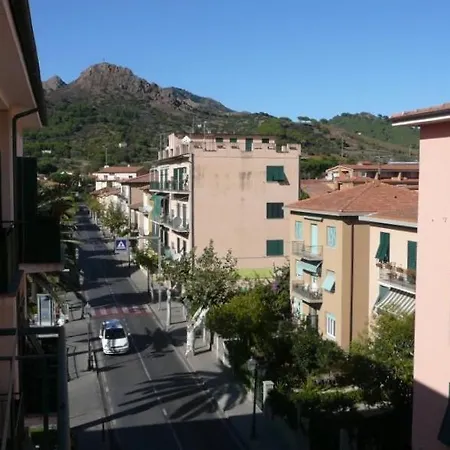 La Terrazza Sul Mare - Elba Affitti 게스트하우스 3*